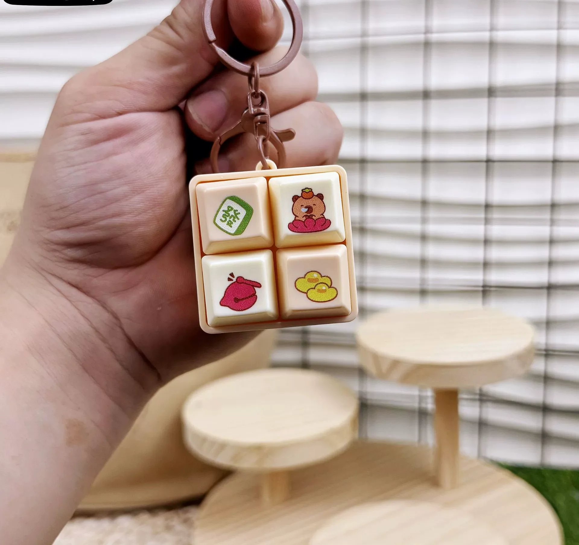 Creative Light-up and Sound-emitting Four-grid Keyboard Keychain,Fun Stress-relieving Student Toy,Bag Pendant - Image 4