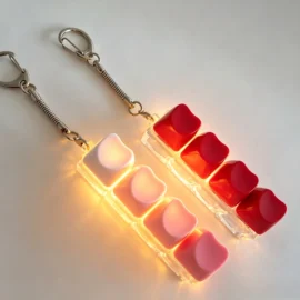 Millanteth 4 Keys Heart Shape Free Color PC Decompression Button Small Toy Mechanical Switch Keychain