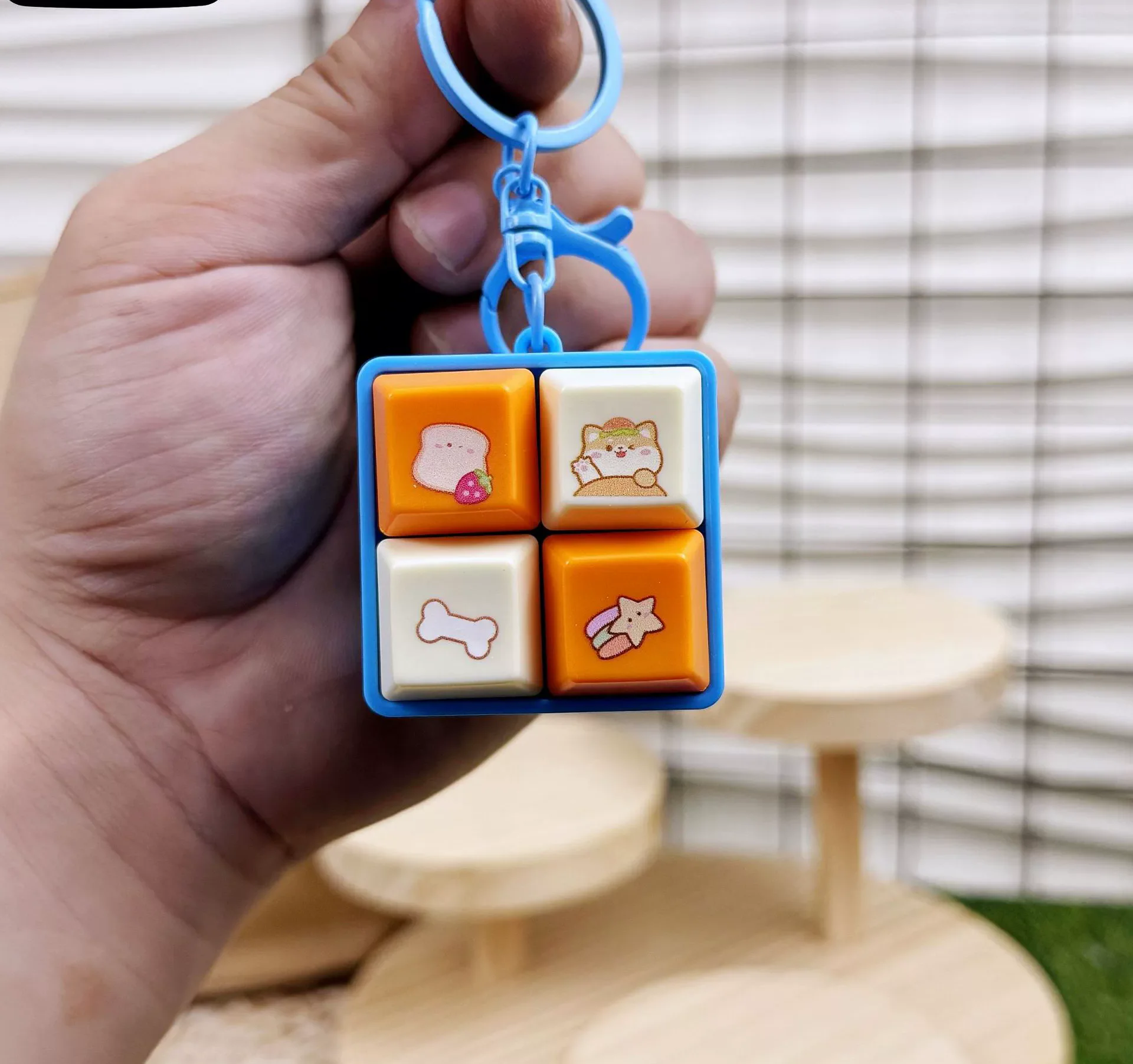 Creative Light-up and Sound-emitting Four-grid Keyboard Keychain,Fun Stress-relieving Student Toy,Bag Pendant - Image 5