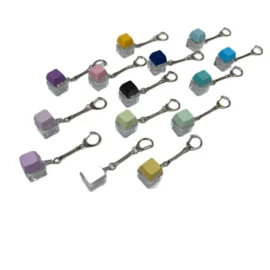 Hot Sale Family ReunionsParty Keyboard Fidget Keychain 4 Keys Led PVC Keyboard Base Keychain