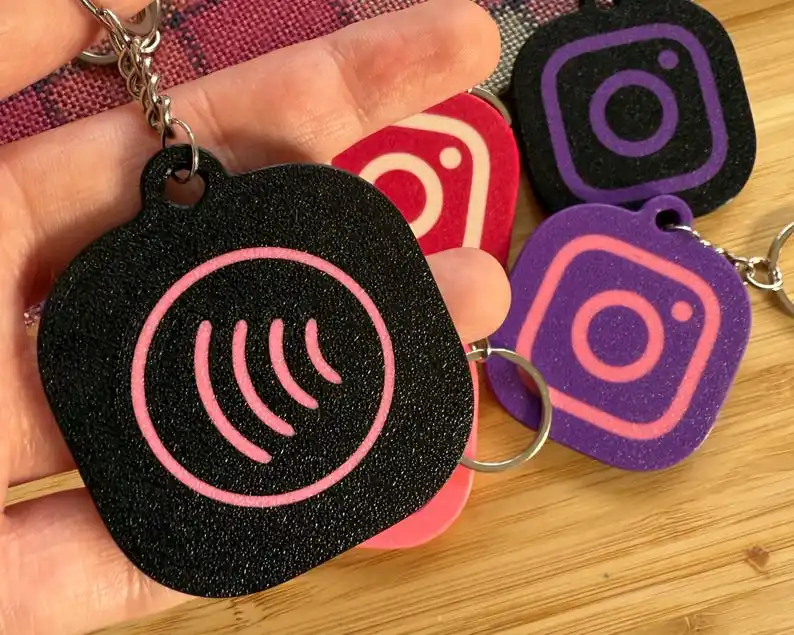 OEMCustom logo Instagram Factory Price Key Tags Eopxy Keychain Pvc Plastic Smart Rfid Nfc Access Control Cards Instagram Keyring